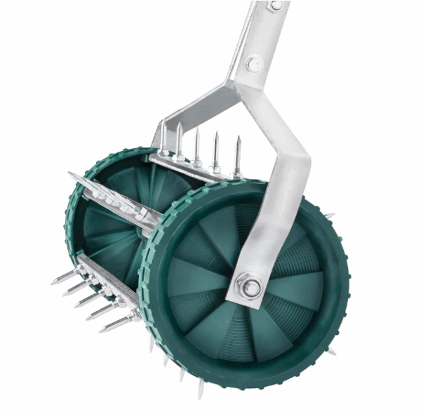 UPP rollender Rasenlüfter mit Stiel | Handvertikutierer mit 27 Nägeln (3,5cm) für die Rasenpflege | Manueller Aerifizierer Macht Rasenbelüften einfach | Robuste Stachelwalze ohne Strom & Benzin - Image 4
