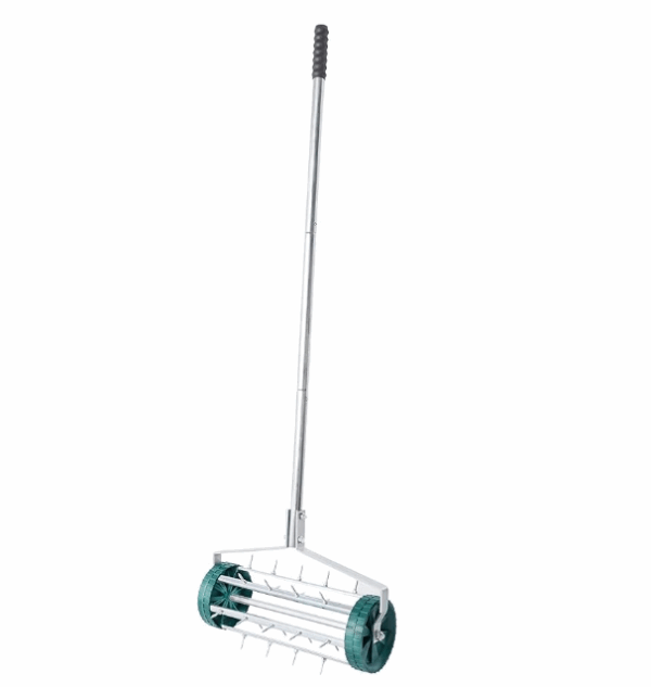 UPP rollender Rasenlüfter mit Stiel | Handvertikutierer mit 27 Nägeln (3,5cm) für die Rasenpflege | Manueller Aerifizierer Macht Rasenbelüften einfach | Robuste Stachelwalze ohne Strom & Benzin - Image 2